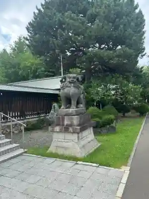 札幌護國神社の狛犬