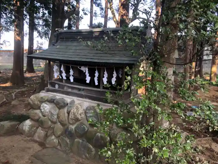 稲乃比売神社の末社・摂社
