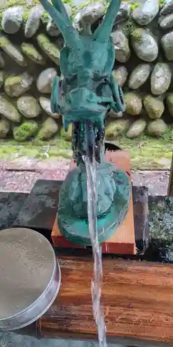 山住神社の手水舎