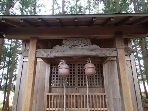 八雲神社・境内飯豊和気神社遥拝殿の本殿