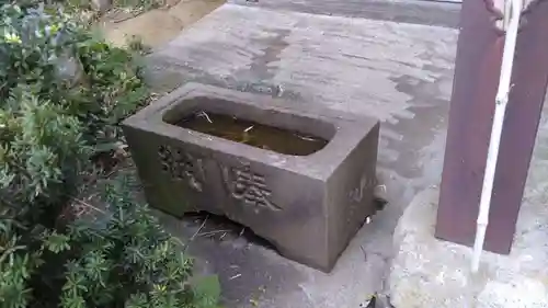 素鵞神社の手水舎