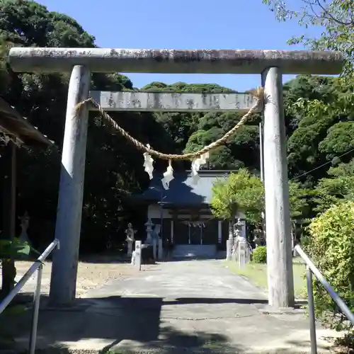 大窪神社の鳥居