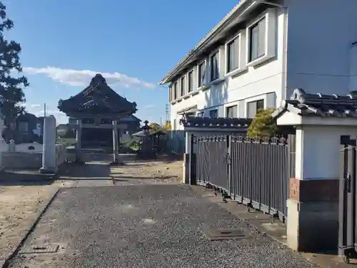 稲荷神社の鳥居