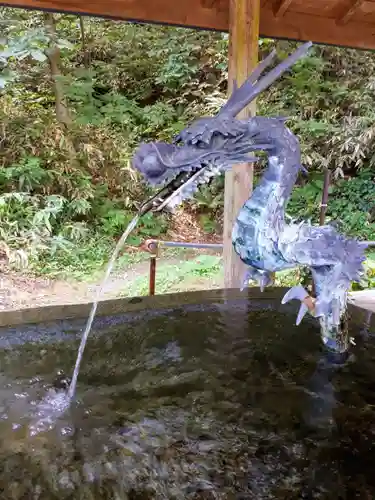 七滝神社の手水舎