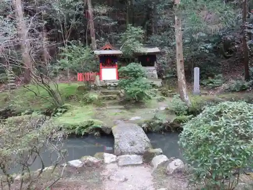 霊山寺の末社