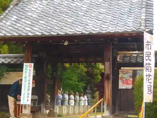 茂林寺の山門