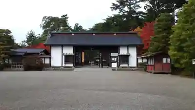 毛越寺の山門・神門