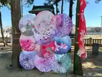 春日神社の{uncategorized: "未分類", other: "その他", undefined: "問題あり", building: "その他建物", grave: "お墓", sacred_gate: "鳥居", guardian: "狛犬", statue: "像", buddha: "仏像", history: "歴史", nature: "自然", garden: "庭園", animal: "動物", pagoda: "塔", temizu: "手水舎", mountain_gate: "山門・神門", sanctuary: "本殿・本堂", subordinate: "末社・摂社", art: "芸術", scenery: "景色", jizo: "地蔵", ema: "絵馬", goshuin: "御朱印", omikuji: "おみくじ", items: "授与品その他", amulet: "お守り", goshuincho: "御朱印帳", eats: "食事", festival: "お祭り", votive_dance: "神楽", shichigosan: "七五三参", wedding: "結婚式", experience: "体験その他", initially: "初詣", around: "周辺", anti_infection: "感染症対策"}