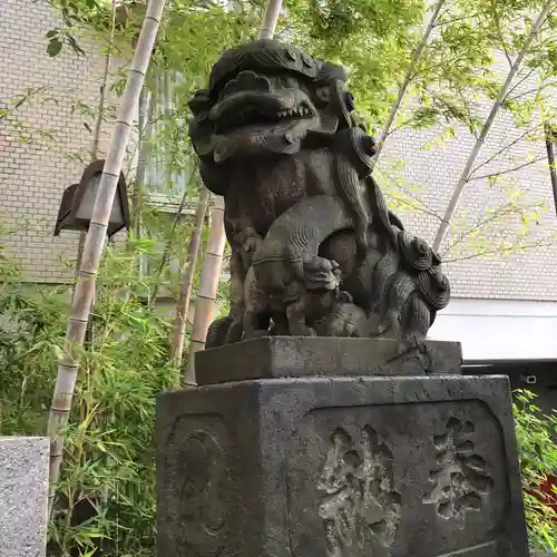 雉子神社の狛犬