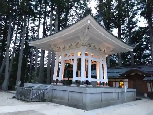 壇上伽藍の{uncategorized: "未分類", other: "その他", undefined: "問題あり", building: "その他建物", grave: "お墓", sacred_gate: "鳥居", guardian: "狛犬", statue: "像", buddha: "仏像", history: "歴史", nature: "自然", garden: "庭園", animal: "動物", pagoda: "塔", temizu: "手水舎", mountain_gate: "山門・神門", sanctuary: "本殿・本堂", subordinate: "末社・摂社", art: "芸術", scenery: "景色", jizo: "地蔵", ema: "絵馬", goshuin: "御朱印", omikuji: "おみくじ", items: "授与品その他", amulet: "お守り", goshuincho: "御朱印帳", eats: "食事", festival: "お祭り", votive_dance: "神楽", shichigosan: "七五三参", wedding: "結婚式", experience: "体験その他", initially: "初詣", around: "周辺", anti_infection: "感染症対策"}