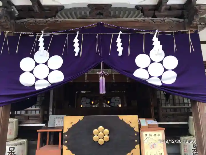 鳥越神社の本殿・本堂