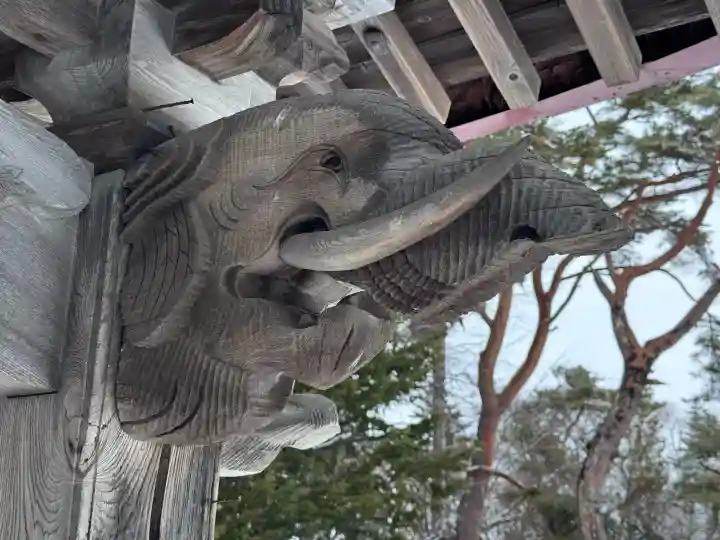 網走神社の{uncategorized: "未分類", other: "その他", undefined: "問題あり", building: "その他建物", grave: "お墓", sacred_gate: "鳥居", guardian: "狛犬", statue: "像", buddha: "仏像", history: "歴史", nature: "自然", garden: "庭園", animal: "動物", pagoda: "塔", temizu: "手水舎", mountain_gate: "山門・神門", sanctuary: "本殿・本堂", subordinate: "末社・摂社", art: "芸術", scenery: "景色", jizo: "地蔵", ema: "絵馬", goshuin: "御朱印", omikuji: "おみくじ", items: "授与品その他", amulet: "お守り", goshuincho: "御朱印帳", eats: "食事", festival: "お祭り", votive_dance: "神楽", shichigosan: "七五三参", wedding: "結婚式", experience: "体験その他", initially: "初詣", around: "周辺", anti_infection: "感染症対策"}