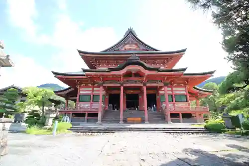 甲斐善光寺の本殿・本堂