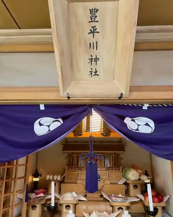 豊平川神社の本殿