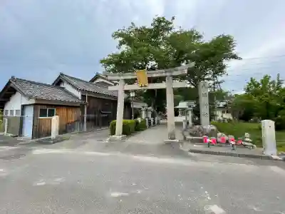 八坂神社の{uncategorized: "未分類", other: "その他", undefined: "問題あり", building: "その他建物", grave: "お墓", sacred_gate: "鳥居", guardian: "狛犬", statue: "像", buddha: "仏像", history: "歴史", nature: "自然", garden: "庭園", animal: "動物", pagoda: "塔", temizu: "手水舎", mountain_gate: "山門・神門", sanctuary: "本殿・本堂", subordinate: "末社・摂社", art: "芸術", scenery: "景色", jizo: "地蔵", ema: "絵馬", goshuin: "御朱印", omikuji: "おみくじ", items: "授与品その他", amulet: "お守り", goshuincho: "御朱印帳", eats: "食事", festival: "お祭り", votive_dance: "神楽", shichigosan: "七五三参", wedding: "結婚式", experience: "体験その他", initially: "初詣", around: "周辺", anti_infection: "感染症対策"}