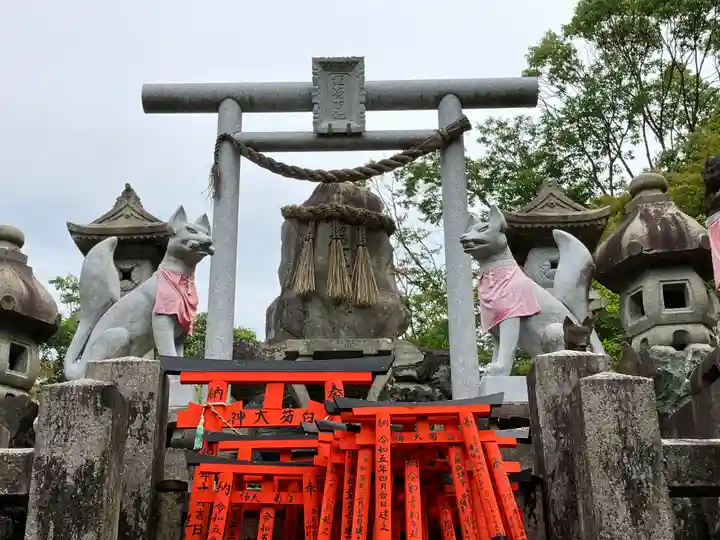 伏見稲荷大社 御膳谷奉拝所(京都府)