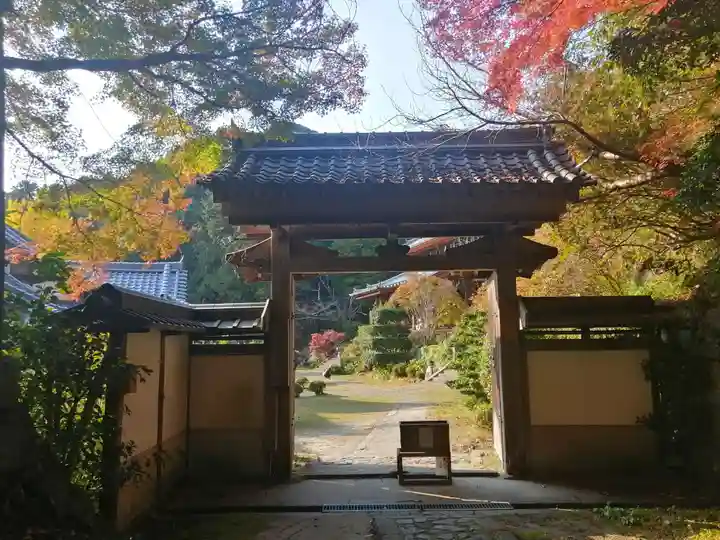 弘仁寺の山門・神門