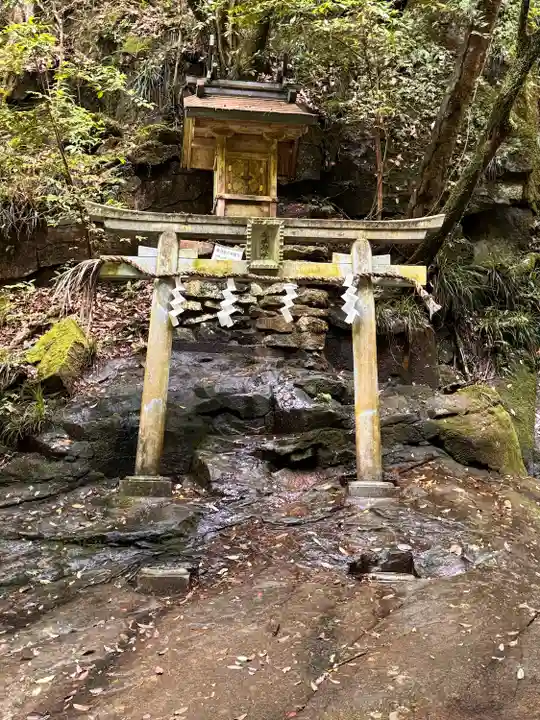 龍鎮神社(奈良県)