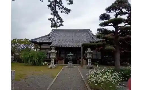 薬王寺の本殿・本堂
