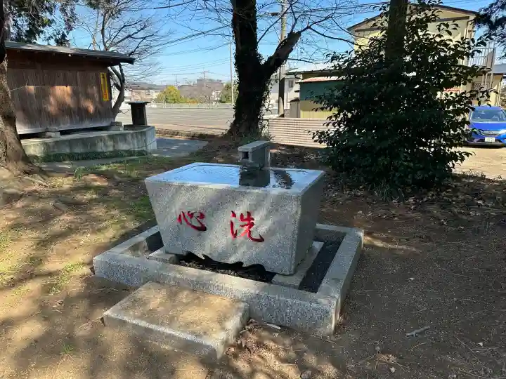 雷電神社の{uncategorized: "未分類", other: "その他", undefined: "問題あり", building: "その他建物", grave: "お墓", sacred_gate: "鳥居", guardian: "狛犬", statue: "像", buddha: "仏像", history: "歴史", nature: "自然", garden: "庭園", animal: "動物", pagoda: "塔", temizu: "手水舎", mountain_gate: "山門・神門", sanctuary: "本殿・本堂", subordinate: "末社・摂社", art: "芸術", scenery: "景色", jizo: "地蔵", ema: "絵馬", goshuin: "御朱印", omikuji: "おみくじ", items: "授与品その他", amulet: "お守り", goshuincho: "御朱印帳", eats: "食事", festival: "お祭り", votive_dance: "神楽", shichigosan: "七五三参", wedding: "結婚式", experience: "体験その他", initially: "初詣", around: "周辺", anti_infection: "感染症対策"}