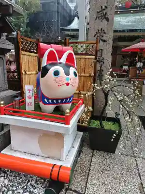 露天神社（お初天神）の{uncategorized: "未分類", other: "その他", undefined: "問題あり", building: "その他建物", grave: "お墓", sacred_gate: "鳥居", guardian: "狛犬", statue: "像", buddha: "仏像", history: "歴史", nature: "自然", garden: "庭園", animal: "動物", pagoda: "塔", temizu: "手水舎", mountain_gate: "山門・神門", sanctuary: "本殿・本堂", subordinate: "末社・摂社", art: "芸術", scenery: "景色", jizo: "地蔵", ema: "絵馬", goshuin: "御朱印", omikuji: "おみくじ", items: "授与品その他", amulet: "お守り", goshuincho: "御朱印帳", eats: "食事", festival: "お祭り", votive_dance: "神楽", shichigosan: "七五三参", wedding: "結婚式", experience: "体験その他", initially: "初詣", around: "周辺", anti_infection: "感染症対策"}