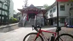 七倉稲荷神社の建物その他