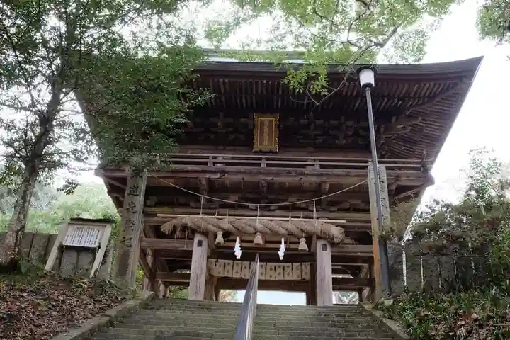 御調八幡宮の山門・神門