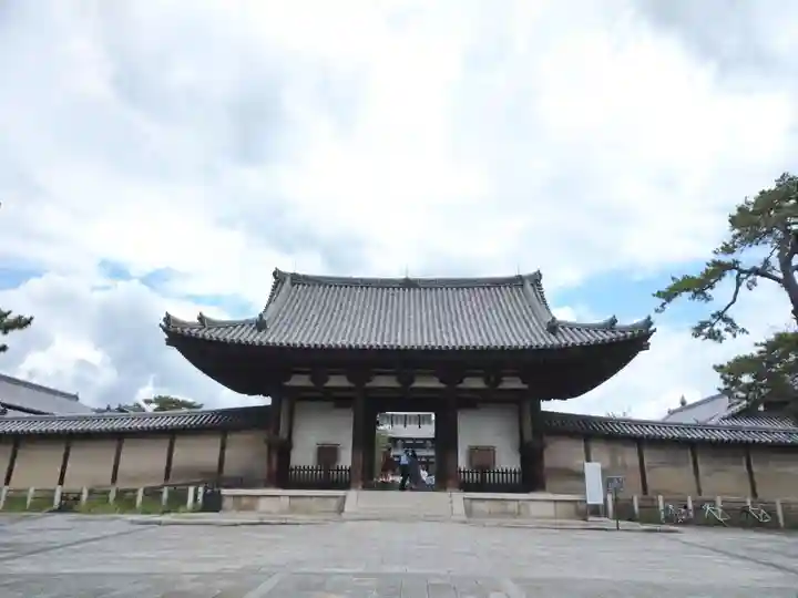 法隆寺の本殿・本堂