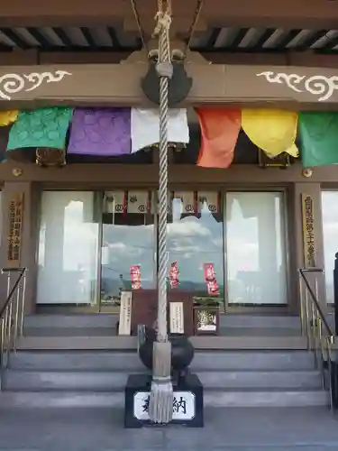 弥勒寺の本殿・本堂