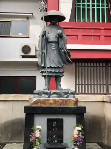 放生寺の像