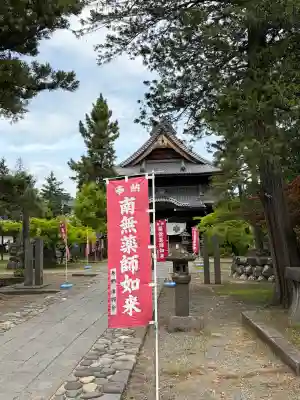 信濃國分寺の{uncategorized: "未分類", other: "その他", undefined: "問題あり", building: "その他建物", grave: "お墓", sacred_gate: "鳥居", guardian: "狛犬", statue: "像", buddha: "仏像", history: "歴史", nature: "自然", garden: "庭園", animal: "動物", pagoda: "塔", temizu: "手水舎", mountain_gate: "山門・神門", sanctuary: "本殿・本堂", subordinate: "末社・摂社", art: "芸術", scenery: "景色", jizo: "地蔵", ema: "絵馬", goshuin: "御朱印", omikuji: "おみくじ", items: "授与品その他", amulet: "お守り", goshuincho: "御朱印帳", eats: "食事", festival: "お祭り", votive_dance: "神楽", shichigosan: "七五三参", wedding: "結婚式", experience: "体験その他", initially: "初詣", around: "周辺", anti_infection: "感染症対策"}