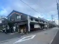 伏見別院(真宗大谷派)の{uncategorized: "未分類", other: "その他", undefined: "問題あり", building: "その他建物", grave: "お墓", sacred_gate: "鳥居", guardian: "狛犬", statue: "像", buddha: "仏像", history: "歴史", nature: "自然", garden: "庭園", animal: "動物", pagoda: "塔", temizu: "手水舎", mountain_gate: "山門・神門", sanctuary: "本殿・本堂", subordinate: "末社・摂社", art: "芸術", scenery: "景色", jizo: "地蔵", ema: "絵馬", goshuin: "御朱印", omikuji: "おみくじ", items: "授与品その他", amulet: "お守り", goshuincho: "御朱印帳", eats: "食事", festival: "お祭り", votive_dance: "神楽", shichigosan: "七五三参", wedding: "結婚式", experience: "体験その他", initially: "初詣", around: "周辺", anti_infection: "感染症対策"}