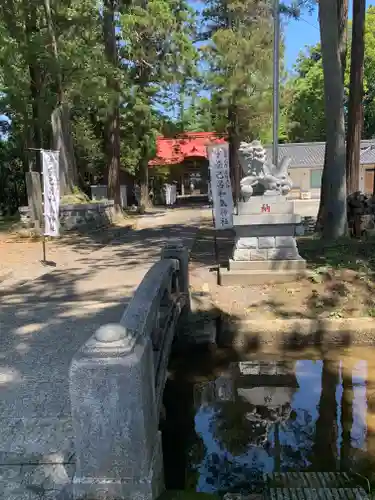 宇奈己呂和気神社の庭園