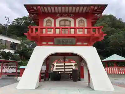 龍宮神社の山門・神門