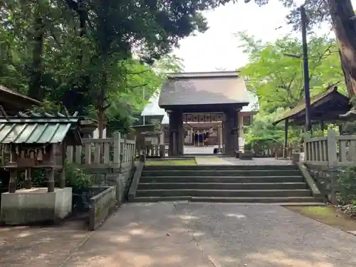 鎌田神明宮の山門・神門