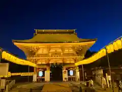 津島神社の山門