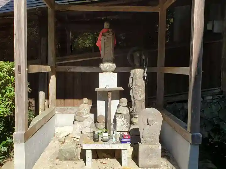観明院の地蔵
