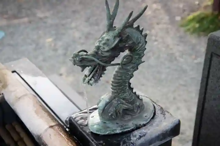 日野八坂神社の手水舎