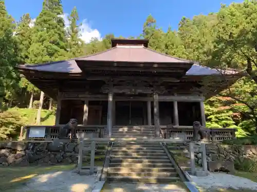 黒石寺の本殿