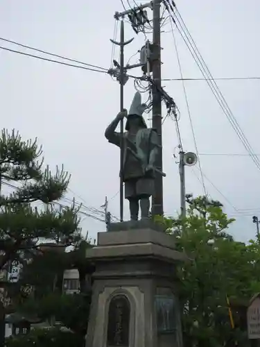 豊国神社の像