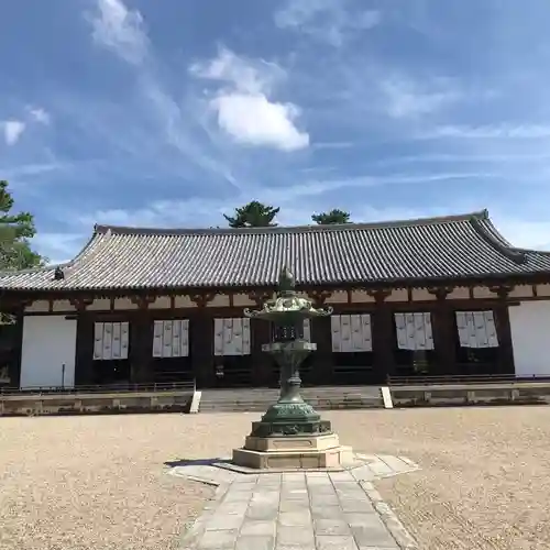 法隆寺の本殿