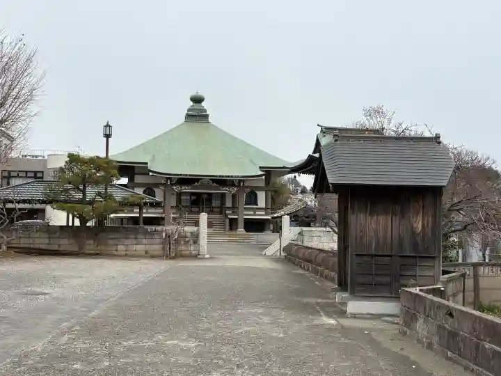 観護寺の{uncategorized: "未分類", other: "その他", undefined: "問題あり", building: "その他建物", grave: "お墓", sacred_gate: "鳥居", guardian: "狛犬", statue: "像", buddha: "仏像", history: "歴史", nature: "自然", garden: "庭園", animal: "動物", pagoda: "塔", temizu: "手水舎", mountain_gate: "山門・神門", sanctuary: "本殿・本堂", subordinate: "末社・摂社", art: "芸術", scenery: "景色", jizo: "地蔵", ema: "絵馬", goshuin: "御朱印", omikuji: "おみくじ", items: "授与品その他", amulet: "お守り", goshuincho: "御朱印帳", eats: "食事", festival: "お祭り", votive_dance: "神楽", shichigosan: "七五三参", wedding: "結婚式", experience: "体験その他", initially: "初詣", around: "周辺", anti_infection: "感染症対策"}