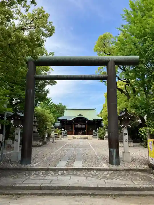 溝旗神社(肇國神社)の鳥居