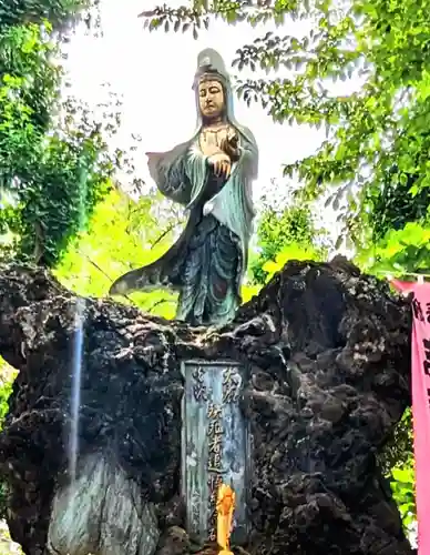 吉原弁財天本宮（吉原神社奥宮）の像