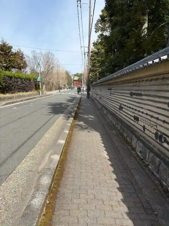 今宮神社の{uncategorized: "未分類", other: "その他", undefined: "問題あり", building: "その他建物", grave: "お墓", sacred_gate: "鳥居", guardian: "狛犬", statue: "像", buddha: "仏像", history: "歴史", nature: "自然", garden: "庭園", animal: "動物", pagoda: "塔", temizu: "手水舎", mountain_gate: "山門・神門", sanctuary: "本殿・本堂", subordinate: "末社・摂社", art: "芸術", scenery: "景色", jizo: "地蔵", ema: "絵馬", goshuin: "御朱印", omikuji: "おみくじ", items: "授与品その他", amulet: "お守り", goshuincho: "御朱印帳", eats: "食事", festival: "お祭り", votive_dance: "神楽", shichigosan: "七五三参", wedding: "結婚式", experience: "体験その他", initially: "初詣", around: "周辺", anti_infection: "感染症対策"}