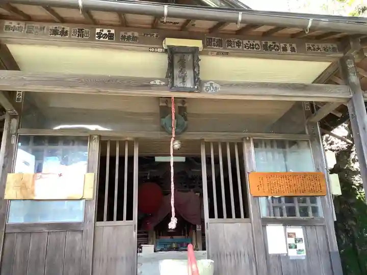 岩屋観音堂(岐阜県坂祝町)の本殿・本堂