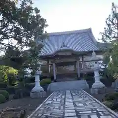 弥勒寺の本殿