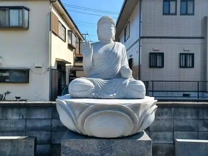 法雲寺の{uncategorized: "未分類", other: "その他", undefined: "問題あり", building: "その他建物", grave: "お墓", sacred_gate: "鳥居", guardian: "狛犬", statue: "像", buddha: "仏像", history: "歴史", nature: "自然", garden: "庭園", animal: "動物", pagoda: "塔", temizu: "手水舎", mountain_gate: "山門・神門", sanctuary: "本殿・本堂", subordinate: "末社・摂社", art: "芸術", scenery: "景色", jizo: "地蔵", ema: "絵馬", goshuin: "御朱印", omikuji: "おみくじ", items: "授与品その他", amulet: "お守り", goshuincho: "御朱印帳", eats: "食事", festival: "お祭り", votive_dance: "神楽", shichigosan: "七五三参", wedding: "結婚式", experience: "体験その他", initially: "初詣", around: "周辺", anti_infection: "感染症対策"}