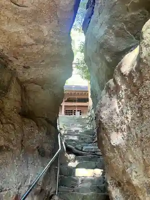 秋葉神社の{uncategorized: "未分類", other: "その他", undefined: "問題あり", building: "その他建物", grave: "お墓", sacred_gate: "鳥居", guardian: "狛犬", statue: "像", buddha: "仏像", history: "歴史", nature: "自然", garden: "庭園", animal: "動物", pagoda: "塔", temizu: "手水舎", mountain_gate: "山門・神門", sanctuary: "本殿・本堂", subordinate: "末社・摂社", art: "芸術", scenery: "景色", jizo: "地蔵", ema: "絵馬", goshuin: "御朱印", omikuji: "おみくじ", items: "授与品その他", amulet: "お守り", goshuincho: "御朱印帳", eats: "食事", festival: "お祭り", votive_dance: "神楽", shichigosan: "七五三参", wedding: "結婚式", experience: "体験その他", initially: "初詣", around: "周辺", anti_infection: "感染症対策"}