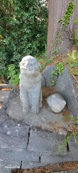 蛇ケ崎八幡神社の{uncategorized: "未分類", other: "その他", undefined: "問題あり", building: "その他建物", grave: "お墓", sacred_gate: "鳥居", guardian: "狛犬", statue: "像", buddha: "仏像", history: "歴史", nature: "自然", garden: "庭園", animal: "動物", pagoda: "塔", temizu: "手水舎", mountain_gate: "山門・神門", sanctuary: "本殿・本堂", subordinate: "末社・摂社", art: "芸術", scenery: "景色", jizo: "地蔵", ema: "絵馬", goshuin: "御朱印", omikuji: "おみくじ", items: "授与品その他", amulet: "お守り", goshuincho: "御朱印帳", eats: "食事", festival: "お祭り", votive_dance: "神楽", shichigosan: "七五三参", wedding: "結婚式", experience: "体験その他", initially: "初詣", around: "周辺", anti_infection: "感染症対策"}
